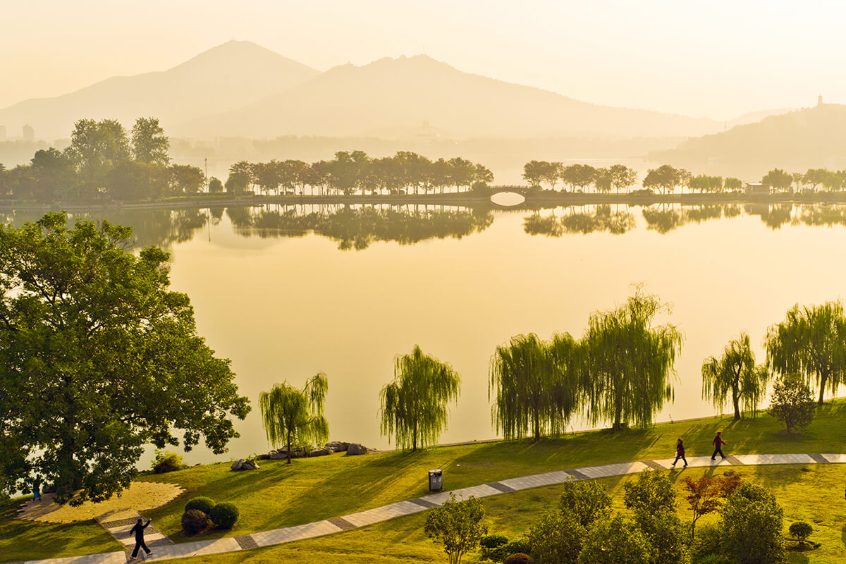 Xuanwu Lake