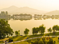 Xuanwu Lake